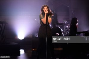 SATURDAY NIGHT LIVE -- "Scarlett Johansson" Episode 1720 -- Pictured: Musical guest Lorde performs on March 11, 2017 -- (Photo by: Will Heath/NBC/NBCU Photo Bank/NBCU Photo Bank)